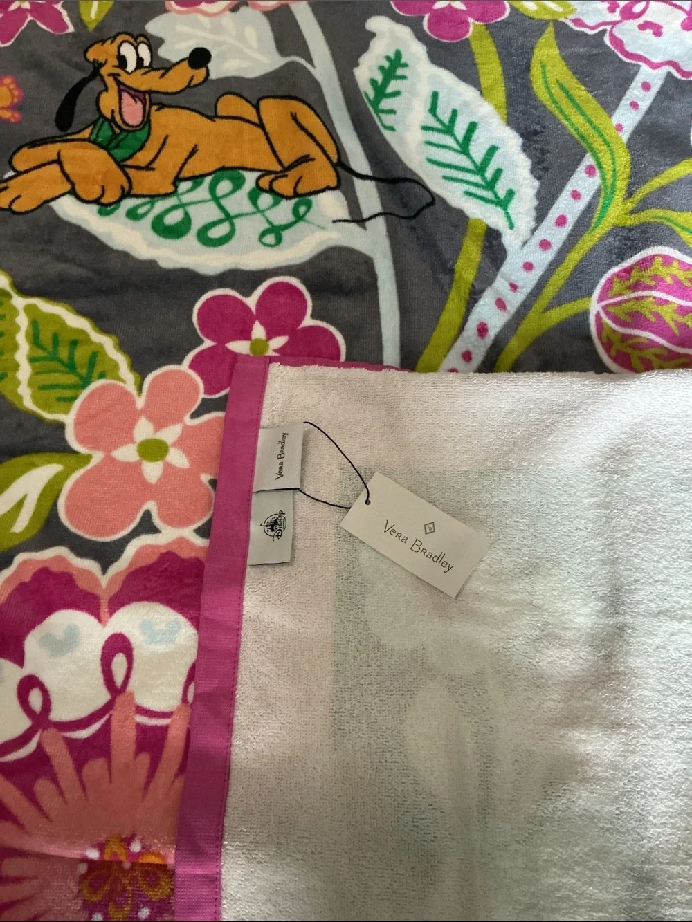 New with Tags Vera Bradley Mickey and Friends Beach Towel
